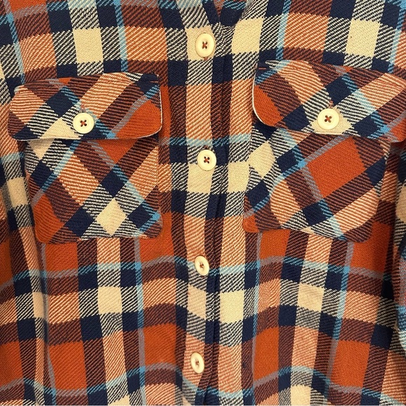 Faherty Surf Flannel Cropped Plaid Button-Up Shirt - Picture 3 of 11